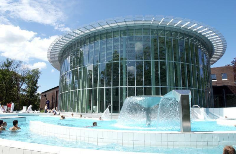 Aux Pieds Des Thermes Spa Exterior photo